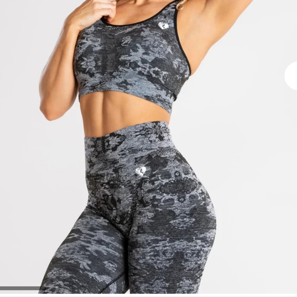 Women's Best camo set